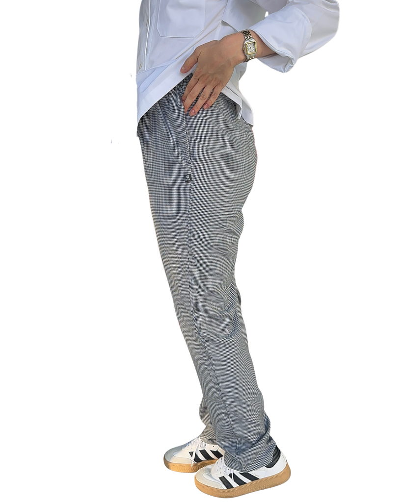 zittro Pantalón Chef Mujer"pata de gallo". Bco/Ngo R91203-010